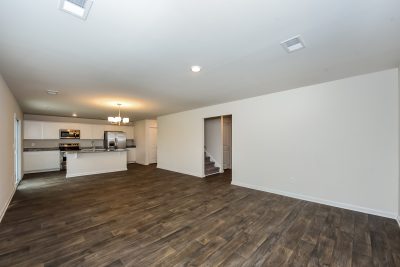 004 Living Room ET61013