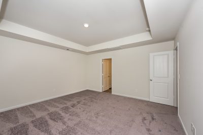 007 Main Bedroom ET61013