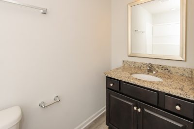 012 photo bathroom 15170379