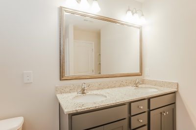 008 photo main bathroom 11006418