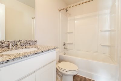 013 photo bathroom 11273294