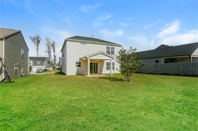 015 photo rear view 14090684