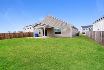 014 photo rear view 13072873