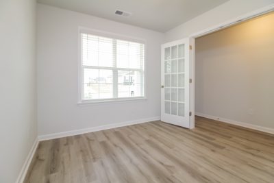 002 Living Room ET41139