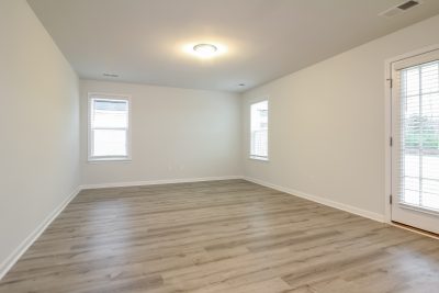 003 Living Room ET41139