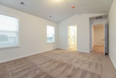 007 Main Bedroom ET41139