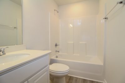 014 Bathroom ET41139