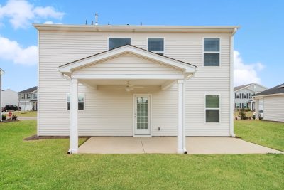 015 Rear View ET41139