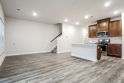 002 Living Room ET71010