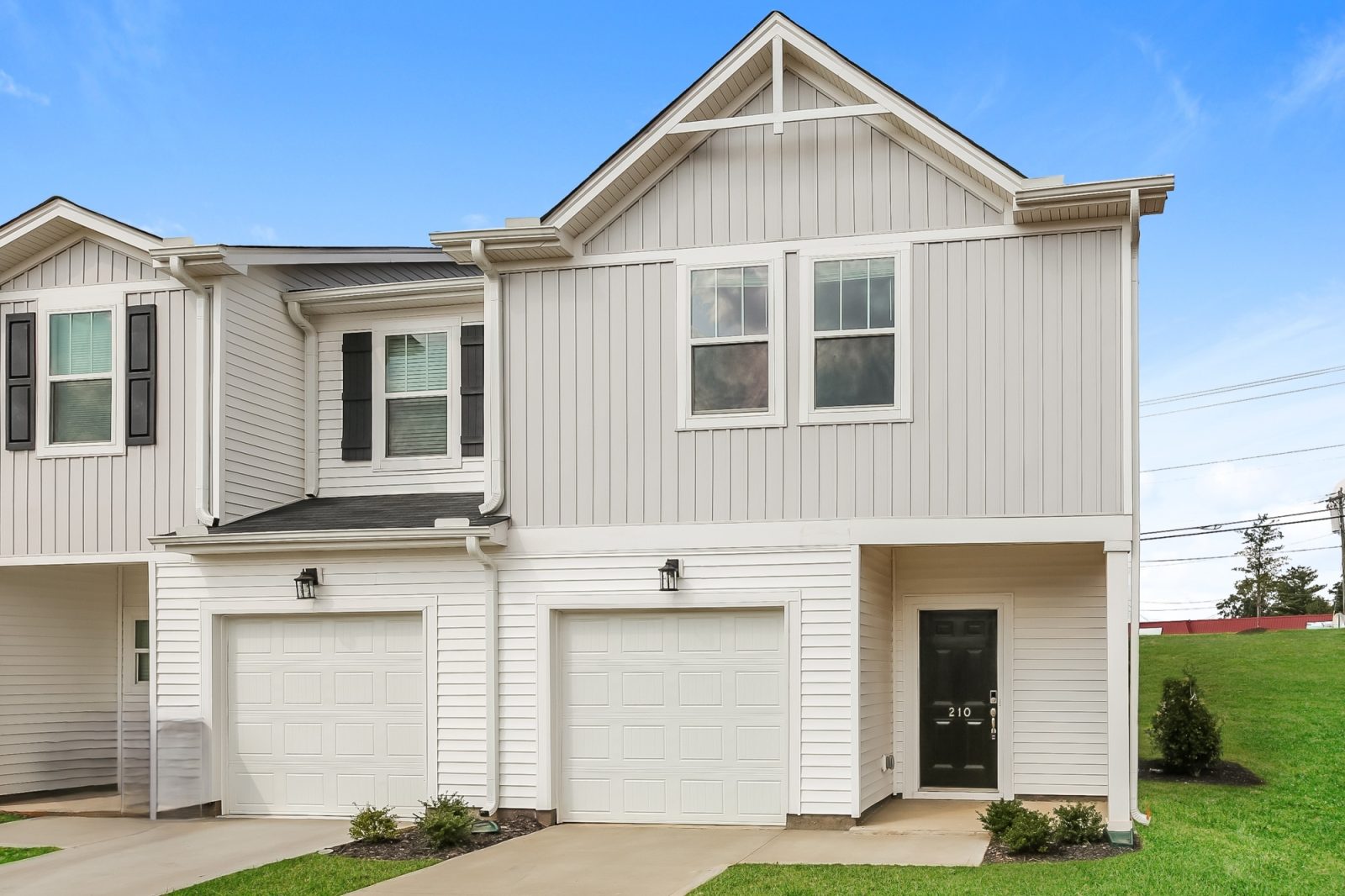 000 photo front view 11807134