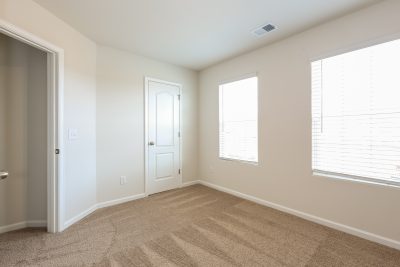 011 Bedroom ET31381