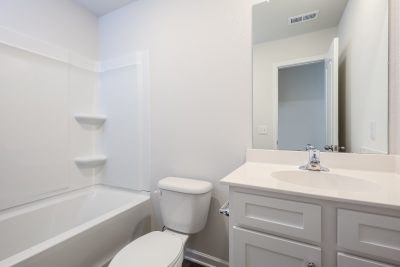 013 Bathroom ET31382