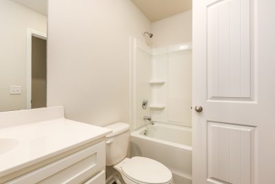 013 Bathroom ET31383