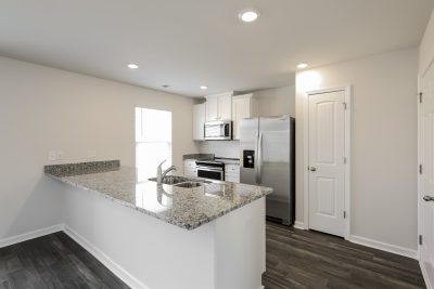 005 Kitchen ET31384