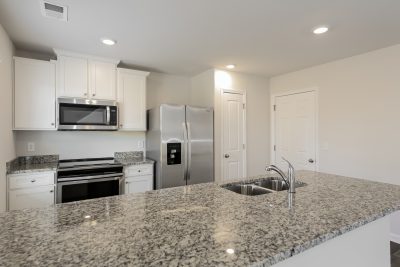 006 Kitchen ET31384