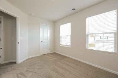 011 Bedroom ET31384