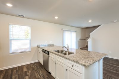 006 Kitchen ET31386