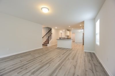 002 Living Room ET41085