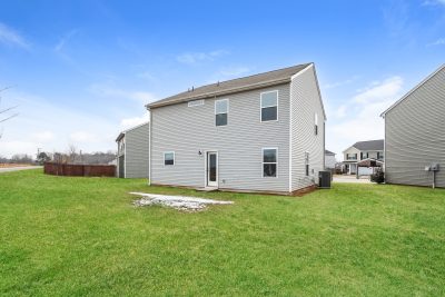 014 photo rear view 15148565