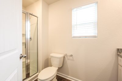 014 Bathroom ET51323