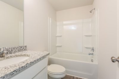 014 Bathroom ET61165