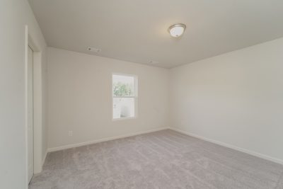 007 photo main bedroom 11798551