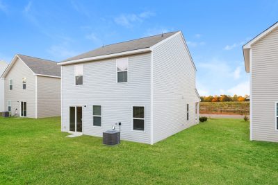 015 photo rear view 11990366