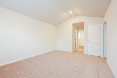 011 photo main bedroom 12352465