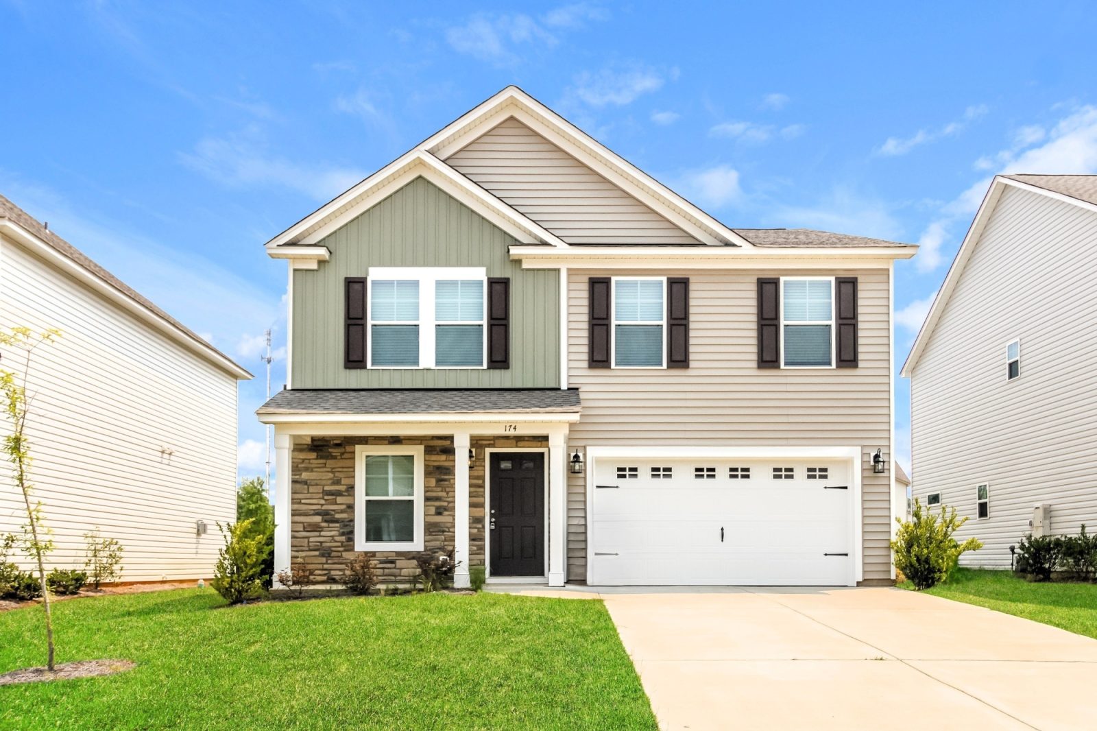 000 photo front view 12952085