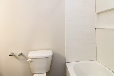 013 photo bathroom 12952086