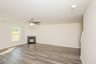 002 Living Room ET91054