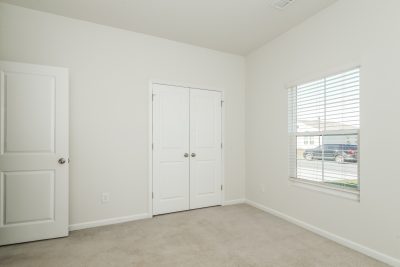 012 Bedroom ET11021
