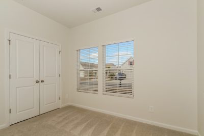 010 Bedroom ET11024