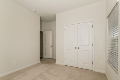 011 Bedroom ET11024