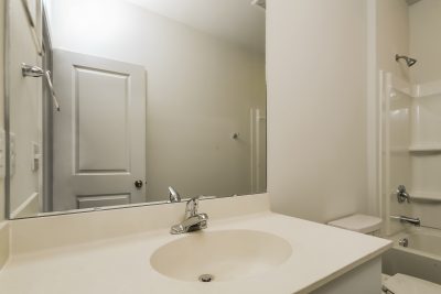 013 Bathroom ET11024