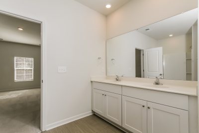 014 Bathroom ET11024
