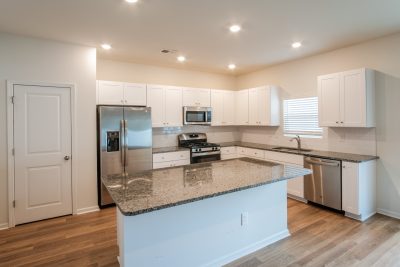 004 Kitchen ET11025