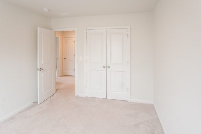 011 Bedroom ET11025