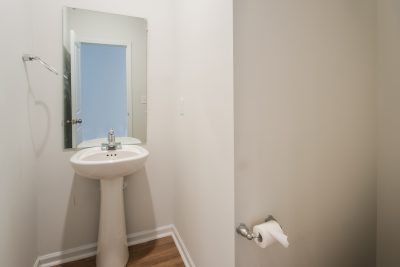 012 Bathroom ET11025