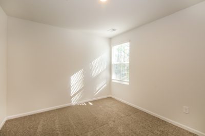 012 Bedroom ET21081