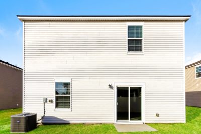 015 photo rear view 15215208