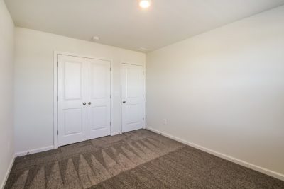 013 Bedroom ET31077