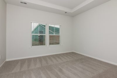 007 photo main bedroom 13401932