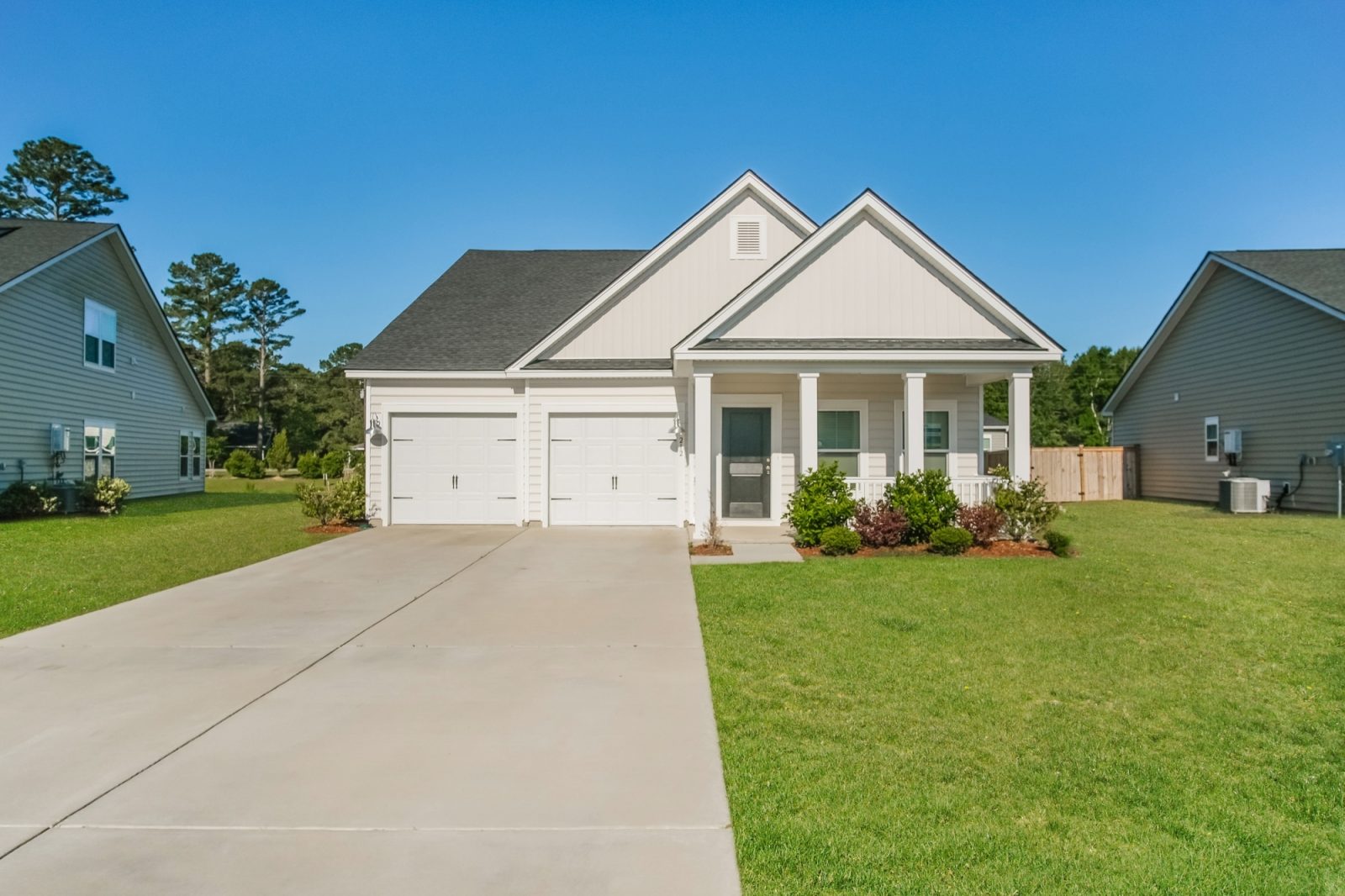 000 front view 12725088