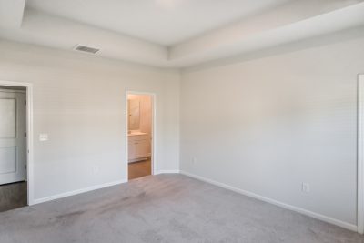 012 Main Bedroom ET31107