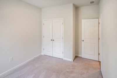 012 photo bedroom 12725039
