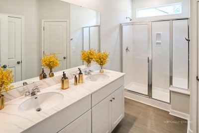 015 VS Main Bathroom ET31107