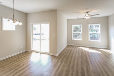 003 Living Room ET61028