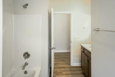 014 Bathroom ET61028