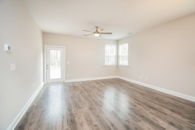 002 Living Room ET51129